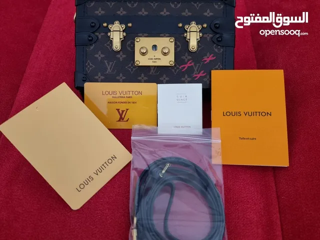 Louis Vuitton Shoulder Bags for sale  in Amman