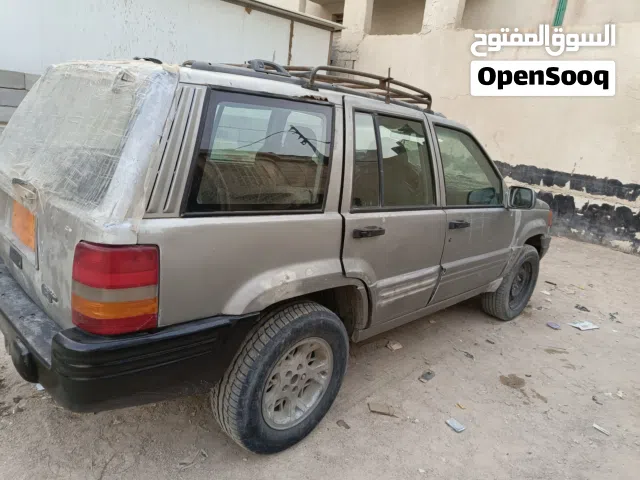 1997, جيب, شيروكى, Standard