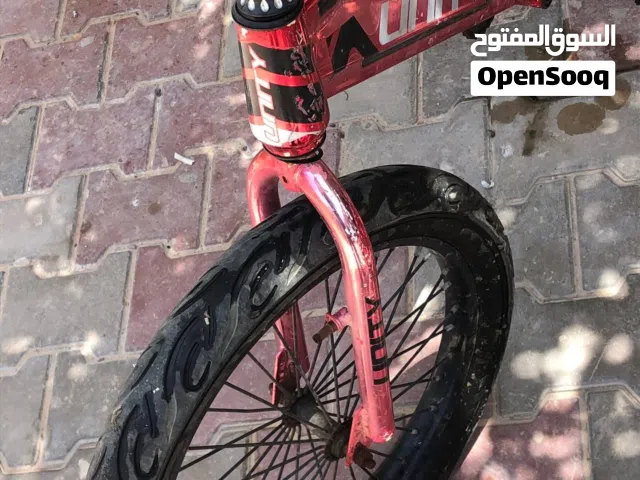 دارجة BMX جديده مخزنه في البيت