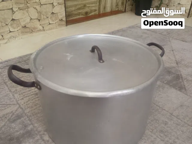 طنجرة المنيوم حجم كبير