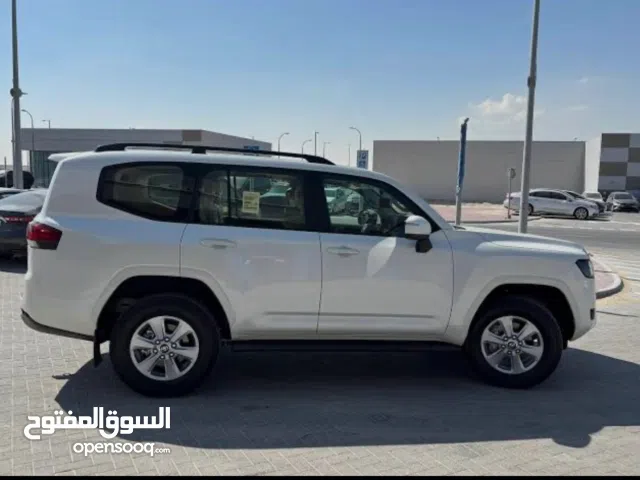 Used Toyota Land Cruiser in Abu Dhabi