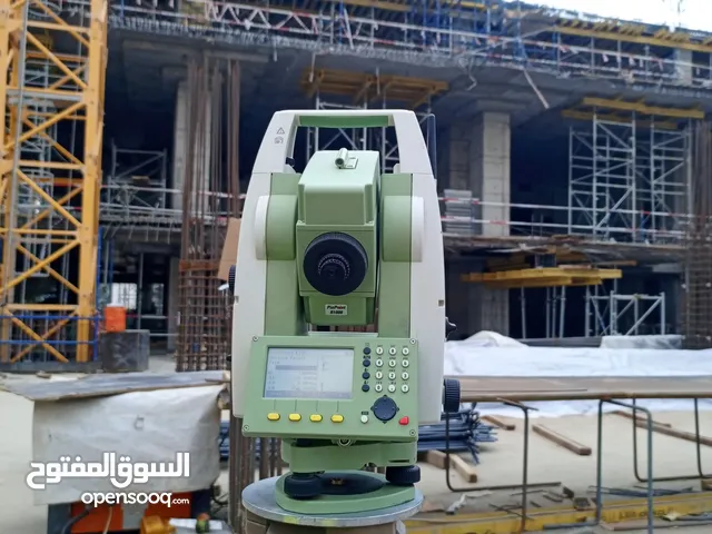 فرق وأجهزة مساحية