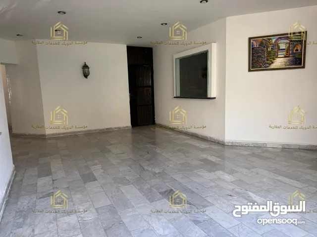 شقة فارغة - الصويفية - 3نوم - 190م