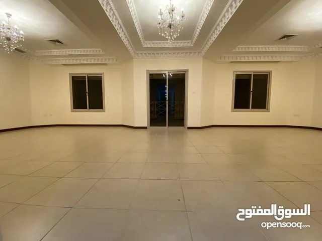 400m2 4 Bedrooms Apartments for Rent in Hawally Jabriya