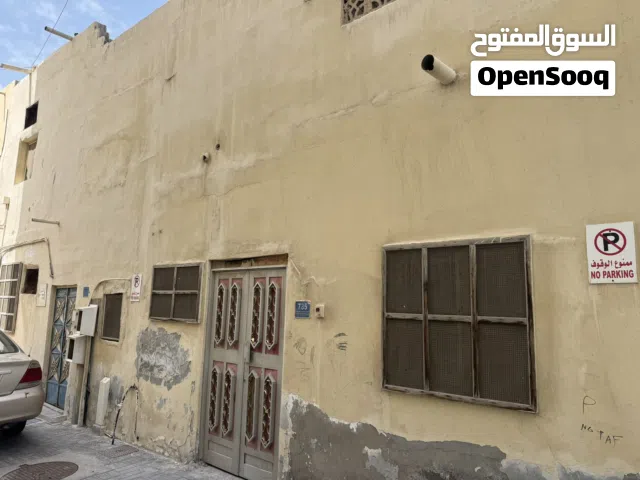 100 m2 4 Bedrooms Townhouse for Sale in Muharraq Muharraq City