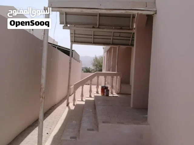 بيت للبيع في منطقة لجفار