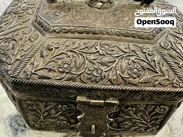 تحف فنيه مميزه جدا وفضة بالكامل ليس(طلاء)