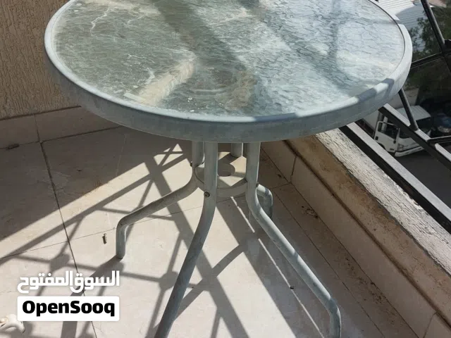 طاوله حديد مع زجاج (للحديقه والجلسات)