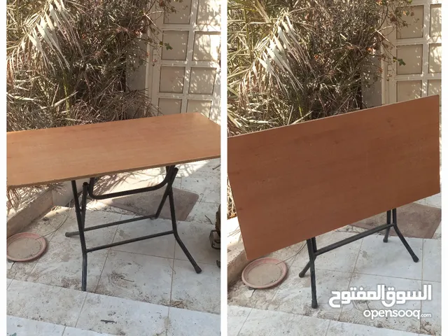طاولة قابلة للطي