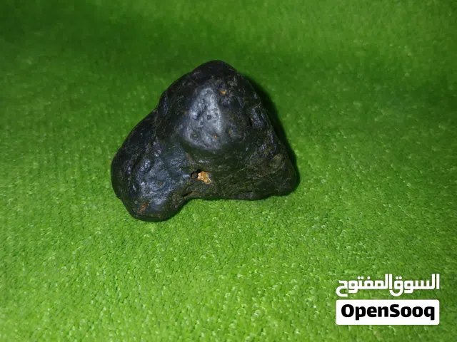 حجر كريم للبيع