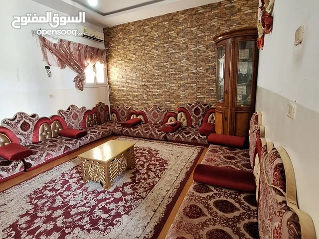 23 m2 3 Bedrooms Townhouse for Rent in Tripoli Ain Zara