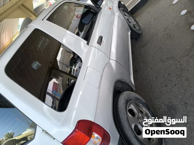 2001 ميتسوبيشي باجيرو iO
