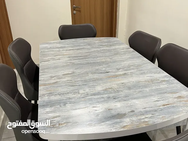 Dinning table with 6 chairs