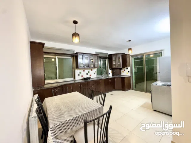 160 m2 3 Bedrooms Apartments for Rent in Ramallah and Al-Bireh Al Masyoon