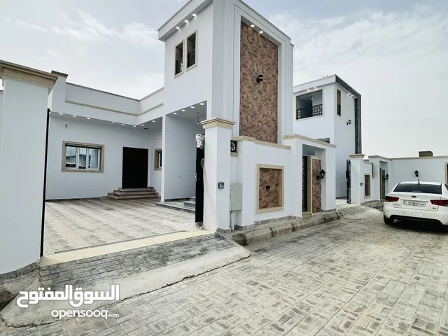 235 m2 3 Bedrooms Townhouse for Sale in Tripoli Khallet Alforjan