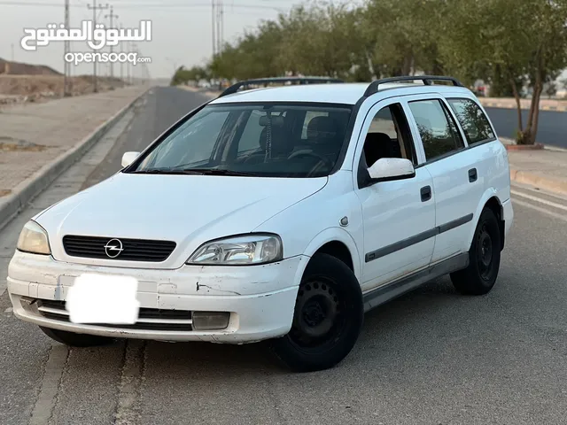 اوبل استرا ستيشن موديل 2000 نظيف جداً