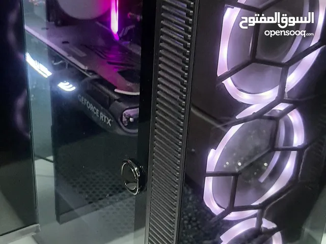 كمبيوتر ألعاب يشغل ألعاب متطلبة على أعدادات max ممتاز على 4K لكن أفضل على 2K