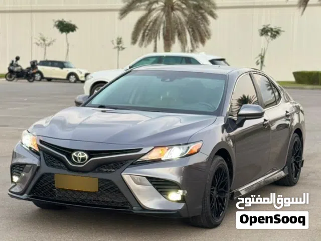 2018 تويوتا كامري SE