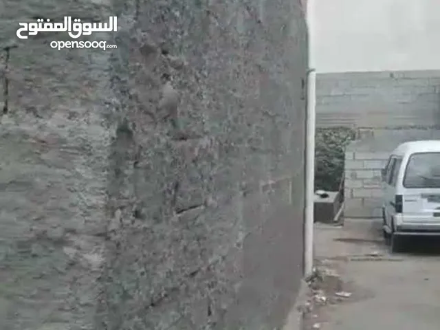 270 m2 More than 6 bedrooms Townhouse for Sale in Al Hudaydah Al-Hali