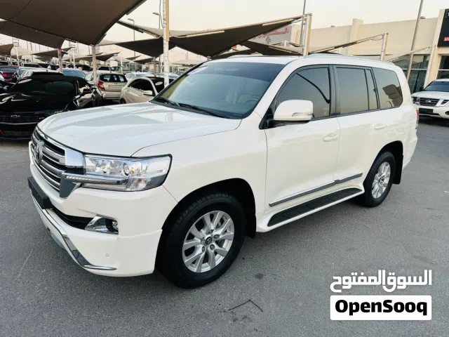 Used Toyota Land Cruiser in Sharjah