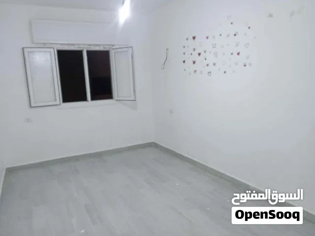 130 m2 3 Bedrooms Apartments for Rent in Tripoli Al-Serraj