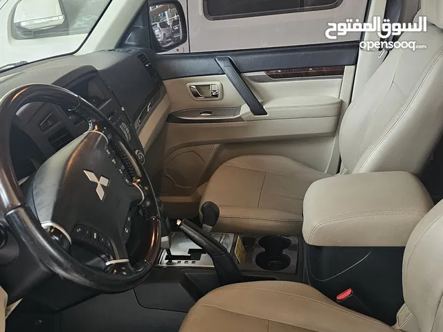 Mitsubishi Pajero 2014  6 C ,GCC , first owner