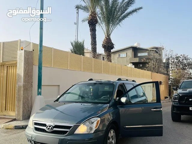 Used Kia Sedona in Tripoli