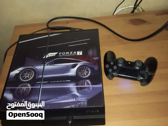 Playstation 4 Fat PS4 بحالة ممتازة