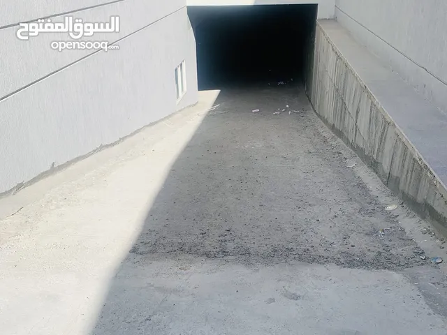 للايجار سرداب نزلة سيارة