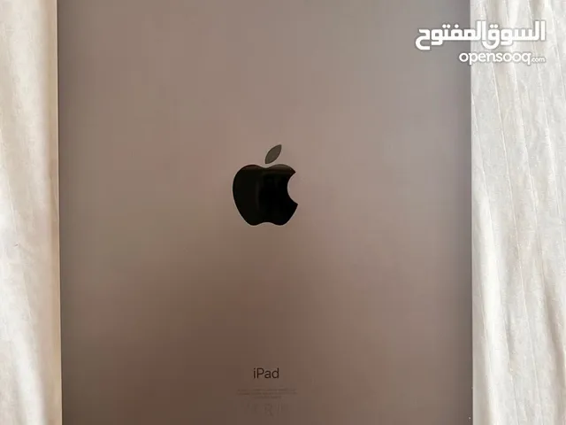 Apple iPad pro 2 128 GB in Muscat