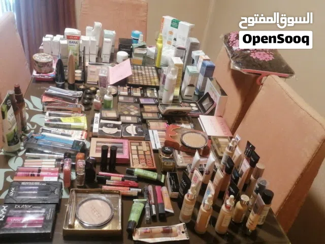 160قطعه مكياج اصلي و ماركات أمريكي وفرنسي سيرومات للبيع كامل