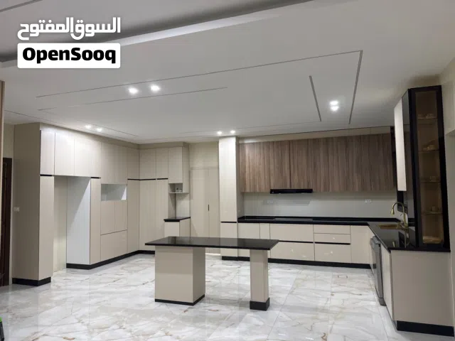 ڤيلا للبيع في ارقى مناطق ناعور