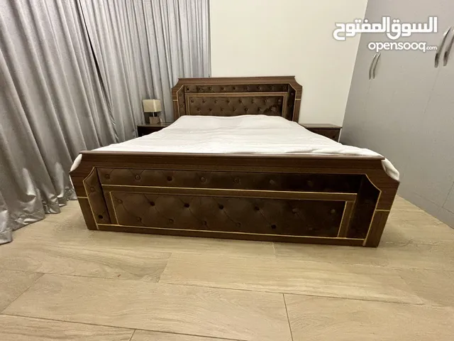 King Size Bed Set in Chocolate brown along with Drawers and mirror set