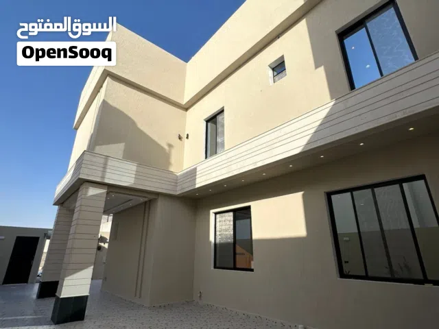 270 m2 4 Bedrooms Townhouse for Sale in Basra Tuwaisa