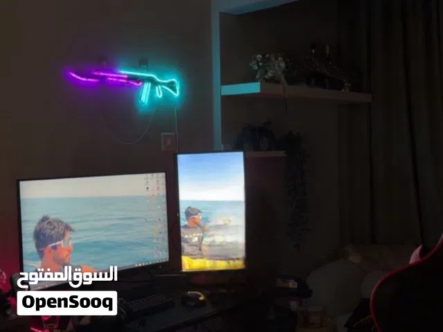 PC للبيع PC مواصفات قوية وبا عندنا من الحاجة