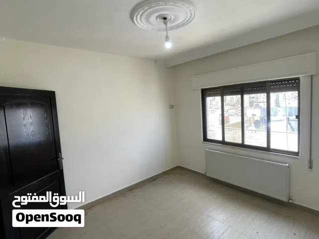 خلدا / ام السماق ، بالقرب من مدارس الدر المنثور و مسجد التلاوي