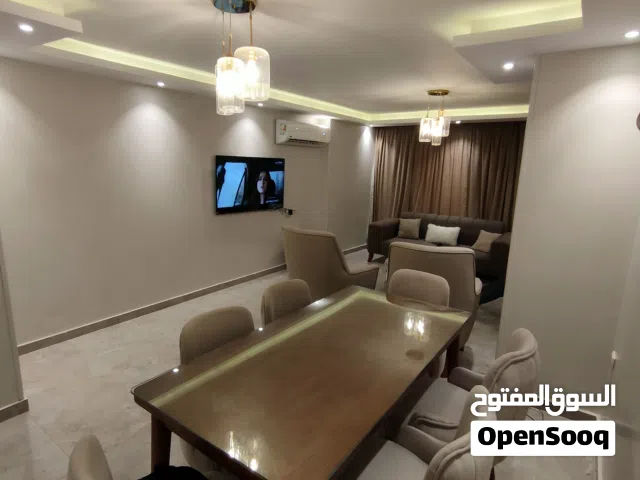 200 m2 3 Bedrooms Apartments for Rent in Giza Mohandessin