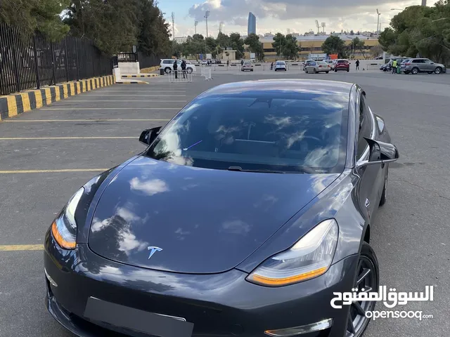 Tesla model 3 2019 standard plus 350-380k تسلا موديل 3 ستاندرد بلس للبيع كاش-اقساط نقل معامله بنك