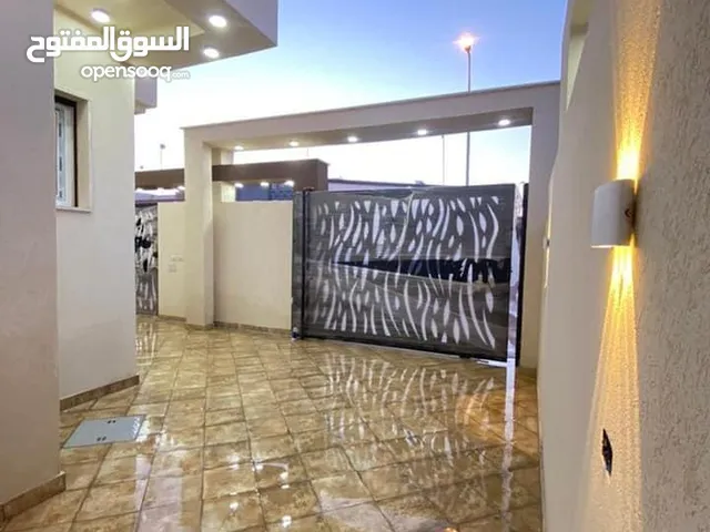 300m2 More than 6 bedrooms Villa for Sale in Tripoli Ain Zara