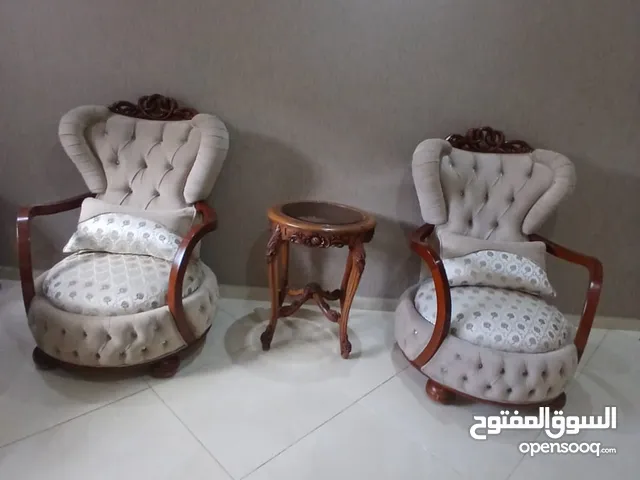 غرفة ضيوف مستعملة