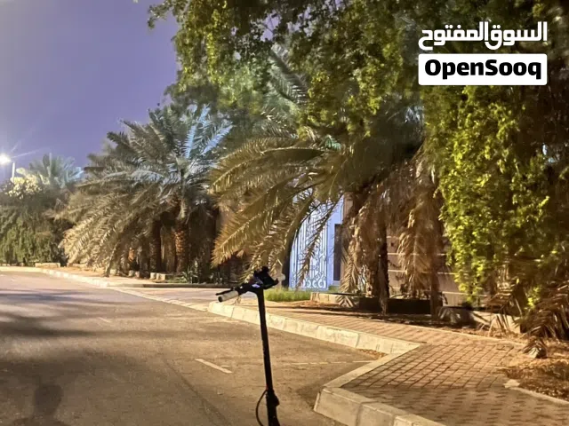 سكوتر كهربائي يمشي 50