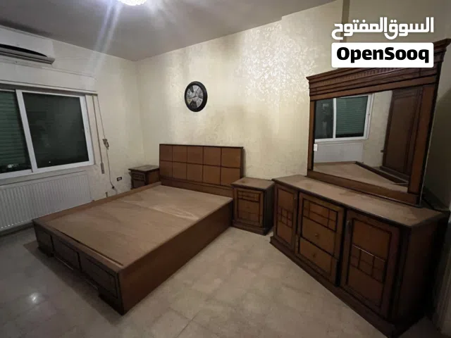 غرفة نوم + كورنر + كنبة مفردة للبيع المستعجل