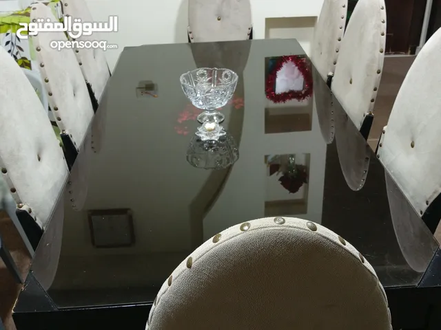 طاولة سفرة 8كراسي مستعمله للبيع