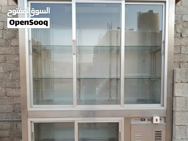 ثلاجه عرض ثلاثة خانات عصاير ومشروبات