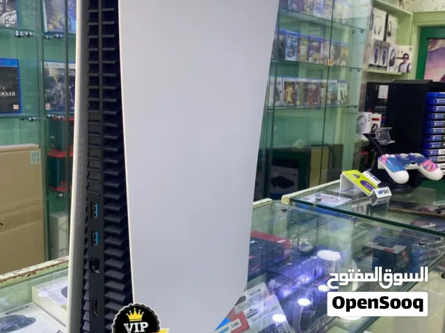 فايف فات مستعمل نسخه سيديبحالة ممتازه جدا مع الايد الاصلي وجميع الوصلات وكفاله 6 شهور