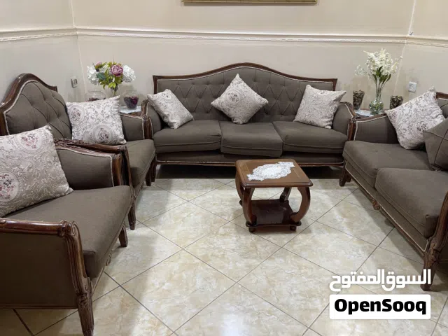 كنب للبيع مستعمل بحاله ممتازه