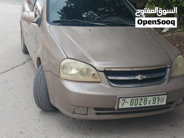 سيارة شفروليه موديل 2007 بحالة جيدة والسعر قابل للتفاوض مرخصة وفيها تأمين لشهر 8