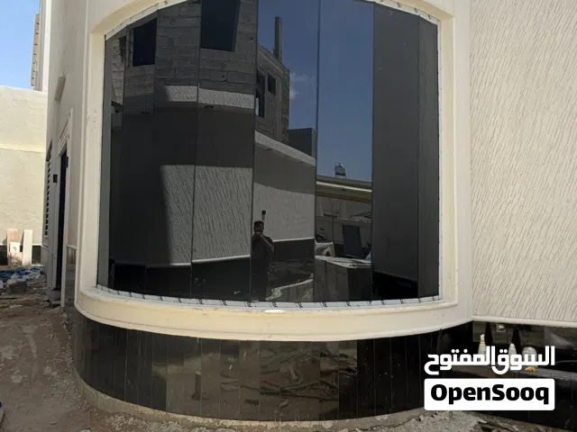 مصنع المنيوم شبابيك وواجهات وابواب استركشر