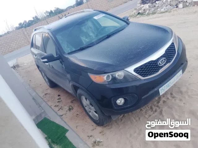 2011 كيا سورينتو LX