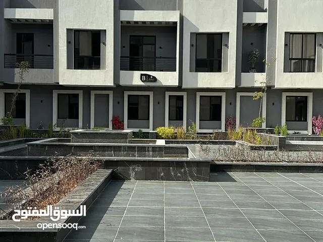 175 m2 3 Bedrooms Apartments for Rent in Al Riyadh Hittin